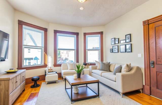 259-261 Union St - 3 photos photos