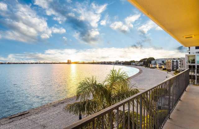 3818 Riviera Dr. Gallery 1