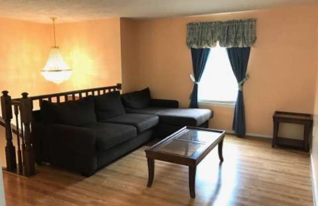 5111 CLIFFORD ROAD Gallery 3