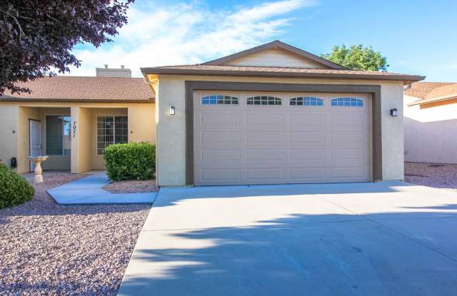 Prescott Valley Duplex with 2 Car Garage photos photos Prescott Valley Duplex with 2 Car Garage photos photos