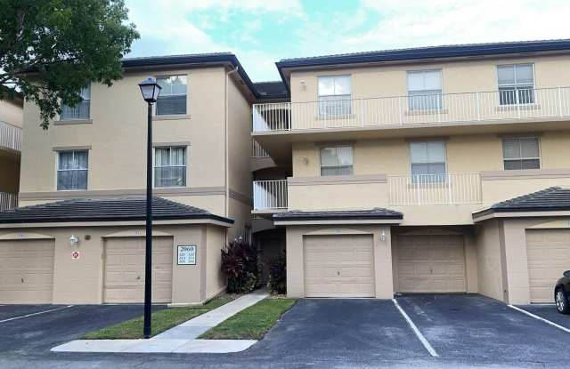 2060 Greenview Shores Boulevard Gallery 2