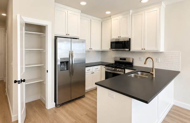 Modern Farmhouse 3-Bedroom Townhome for Rent Gallery 4