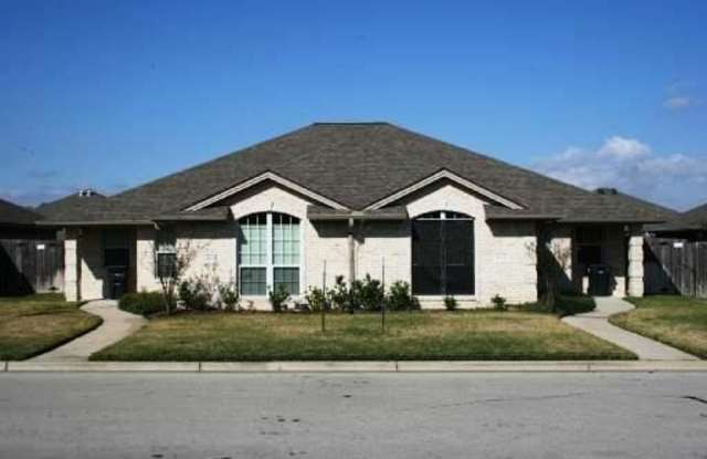 915 Crepe Myrtle St - 915 Crepe Myrtle St, College Station, TX 77845