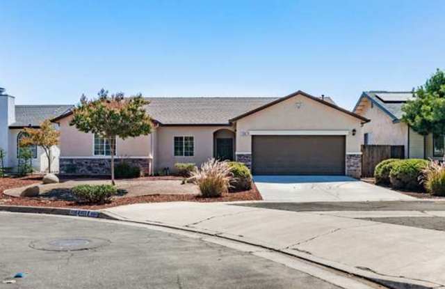 Four bedroom/2-bath home with 2-car garage Gallery 1