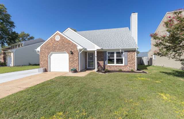 Contemporary 5BR/3BA Single Family Home with Attached Garage situated in beautiful Glenwood! Gallery 1