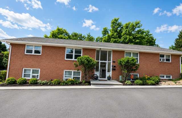 Blacksburg, 2 BR / 1 BA Available August 10 Gallery 1