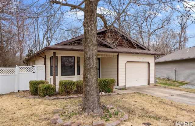 701 OAK HOLLOW Court Gallery 2