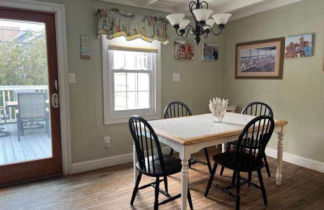 804 Evergreen Walk Gallery 4