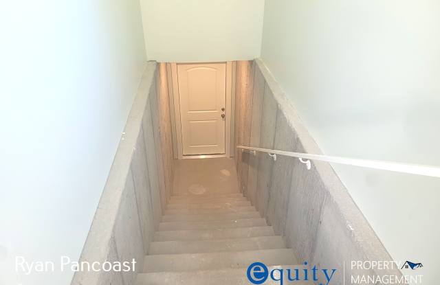 3076 N 325 W #1 - 1 Gallery 3