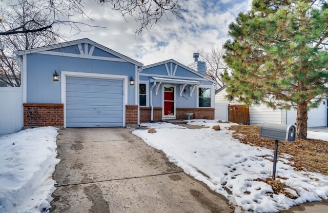 4835 South Pitkin Way - 4835 South Pitkin Court, Aurora, CO 80015