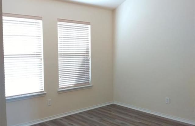 703 White Hawk Trail Gallery 4