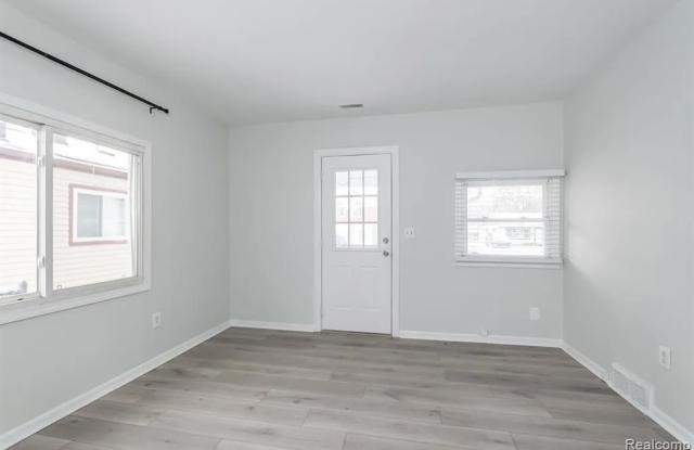 23090 Powell Ave photos photos