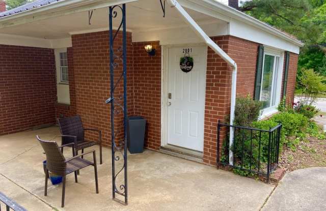 2801 Wade Avenue photos photos