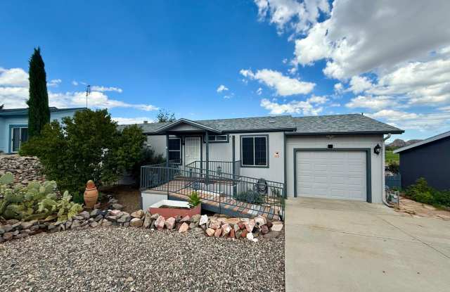 Charming 2-Bedroom Home with Office  Lake Views photos photos