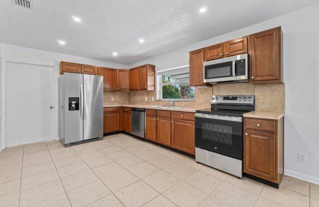 751 Hummingbird Way 7, North Palm Beach, FL 33408 photos photos