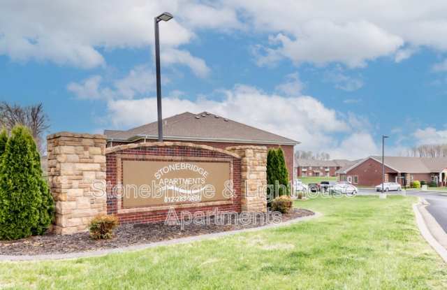 301 Stonebench Circle - 301 Stonebench Circle, Jeffersonville, IN 47130