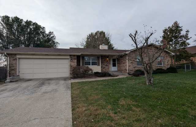 Well maintained home in the heart of Elizabethtown! - 302 Pigeon Pass Road, Elizabethtown, KY 42701