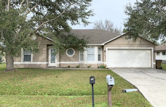392 Cocoa Ct - 392 Cocoa Court, Poinciana, FL 34758