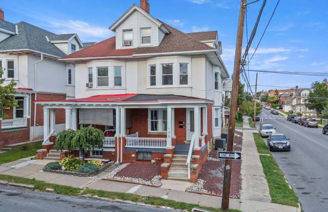 135 S West St photos photos 135 S West St photos photos