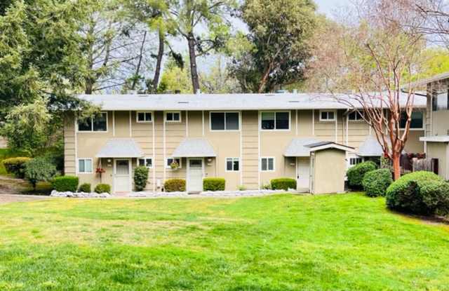Charming 2BD/1.5BA, Two-Story Townhouse in West Side Danville, Near Downtown- Available NOW! photos photos