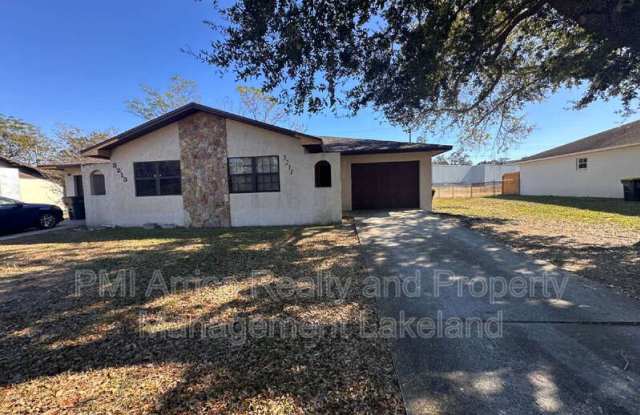 3211 Julia Ct photos photos