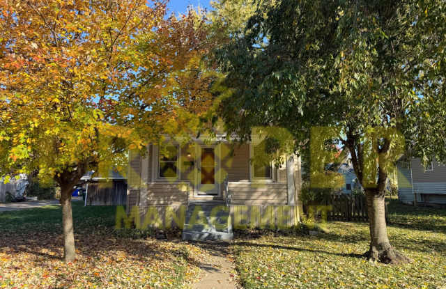 Charming 1921 Cottage on a Quiet Corner Lot Gallery 1