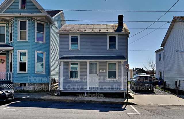 110 E Burd St photos photos