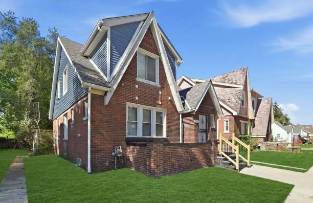 Brick Colonial with Space for the Whole Family - Section 8 Approved Gallery 3