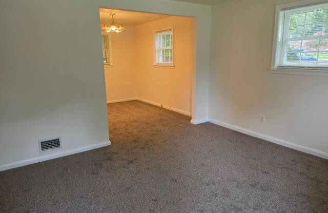 4700 RED FOX Road Gallery 2