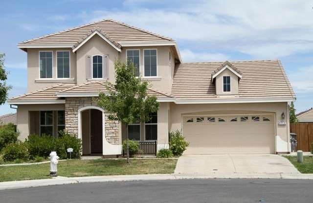 5 Bed| 3.5 Bath | 2400 SF | 2 Car Garage | 2 Story | Tenant pays $175 monthly for WS&G photos photos