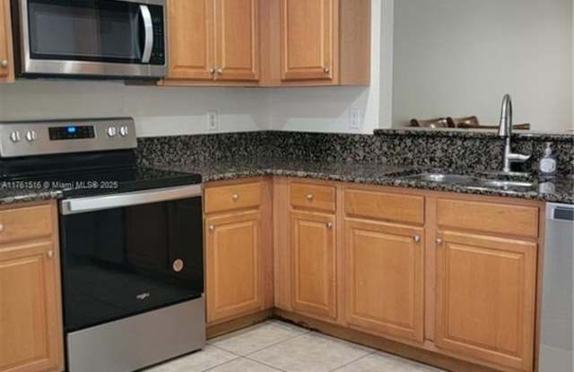 5923 Manchester Way, Tamarac, FL 33321 photos photos