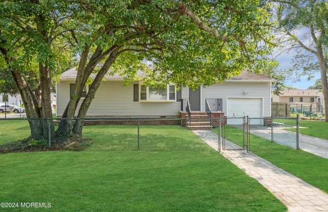 567 Garfield Avenue photos photos