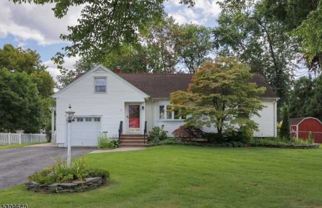 75 Armstrong Dr - 75 Armstrong Drive, Clark, NJ 07066