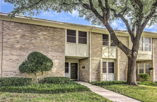 547 Towne House Lane - 547 Towne House Lane, Richardson, TX 75081