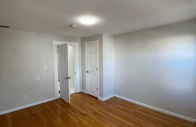 Beautiful 2-Bedroom Apartment | 97 Cedar St, Apt 2 – New Haven, CT Gallery 3