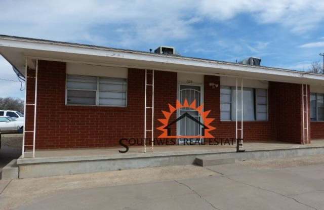 2 Bedroom 1 Bath Apartment - 1124 Dartmouth Street, Clovis, NM 88101 2 Bedroom 1 Bath Apartment - 1124 Dartmouth Street, Clovis, NM 88101
