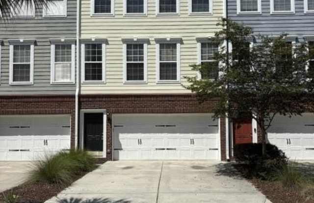 3460 Claremont Street Gallery 1