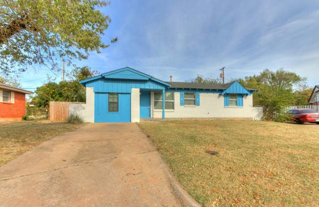 4BD/1BTH home in MWC Easy Access to Tinker AFB - 1313 Pinewood Court, Midwest City, OK 73110