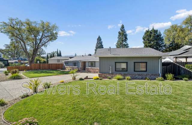 275 Cameo Dr Gallery 4