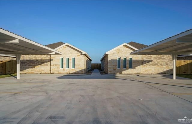 4906 N Hiawatha Drive - 4906 North Hiawatha Drive, Pharr, TX 78577