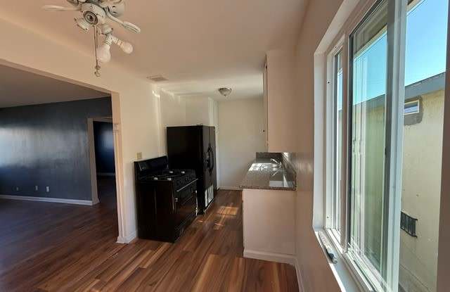 1382 Exposition Boulevard - 4 Gallery 1