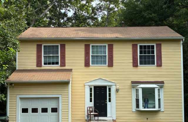 2501 Anne Carol Ct - 4 Bedroom / 2.5 Bathroom - Single Family Home photos photos