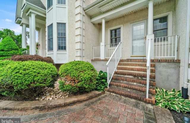 19 MEADOWLARK DRIVE Gallery 3