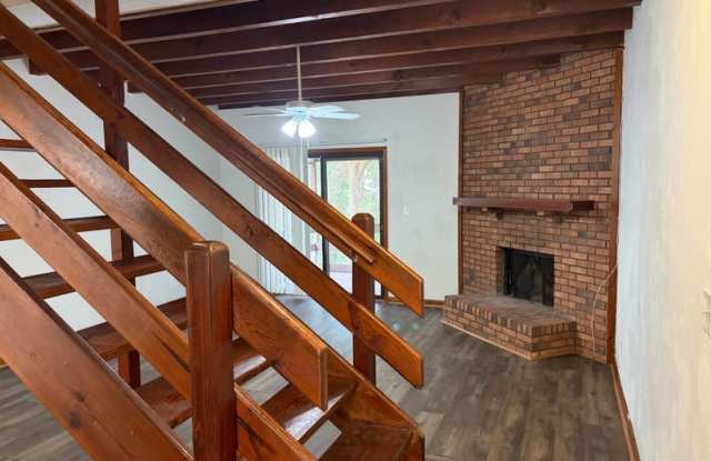 3740 Donovan Drive Apt B - 1 Gallery 2
