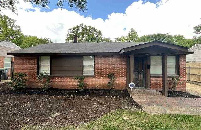 4572 Violet Avenue photos photos