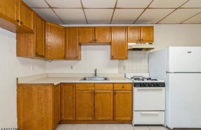 414 Broad Street, Apt 5 photos photos