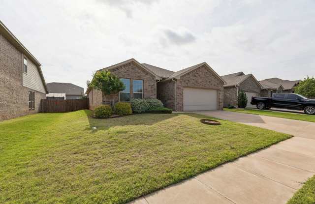 3 bedroom 2 bath near Paycom! photos photos