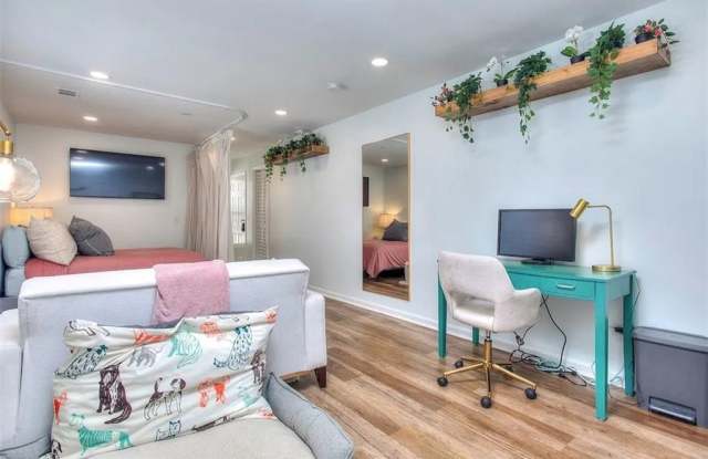 1288 Lucile Avenue SW unit: B photos photos