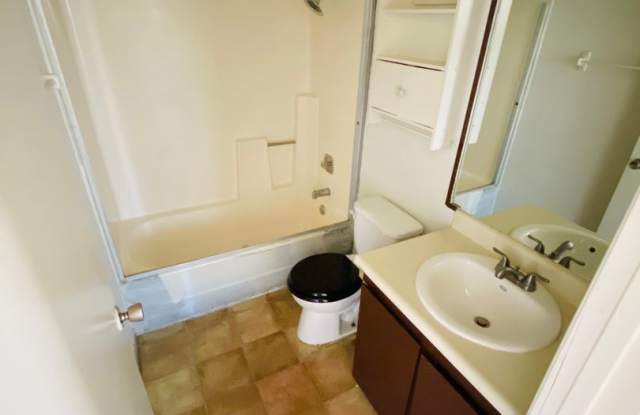 2 Bed 1 Bath Gallery 4