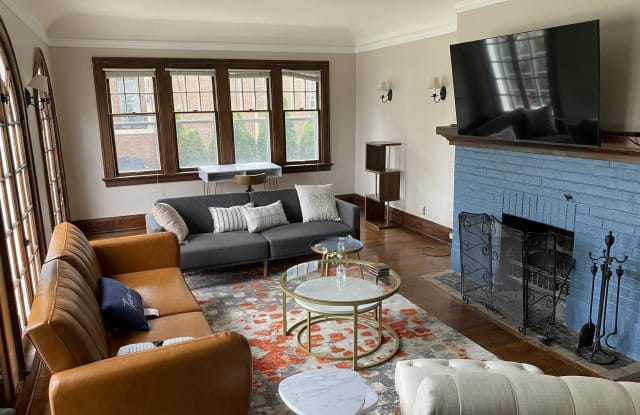 2287 North Lake Drive photos photos